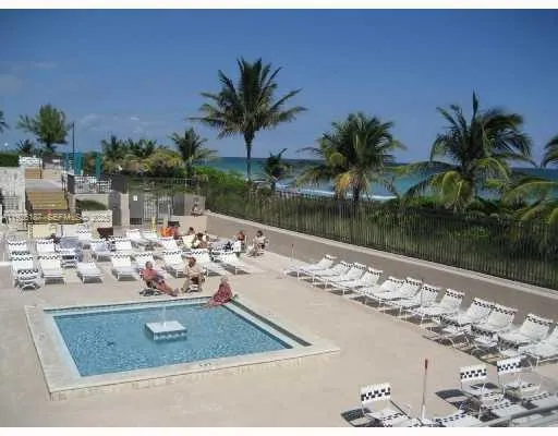 a view of a tennis court