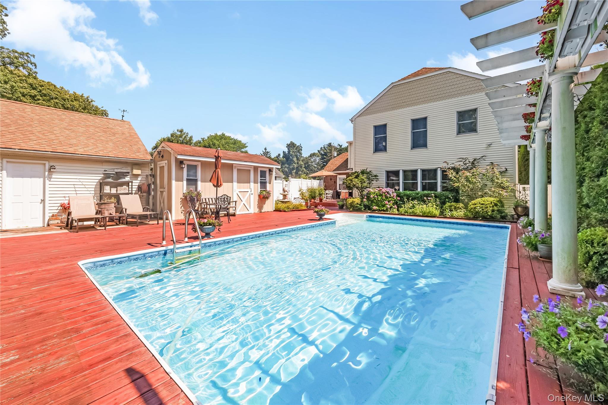 83 Village Line Road Babylon, NY 11702 - Photo 33 of 45 Gallery Image 33