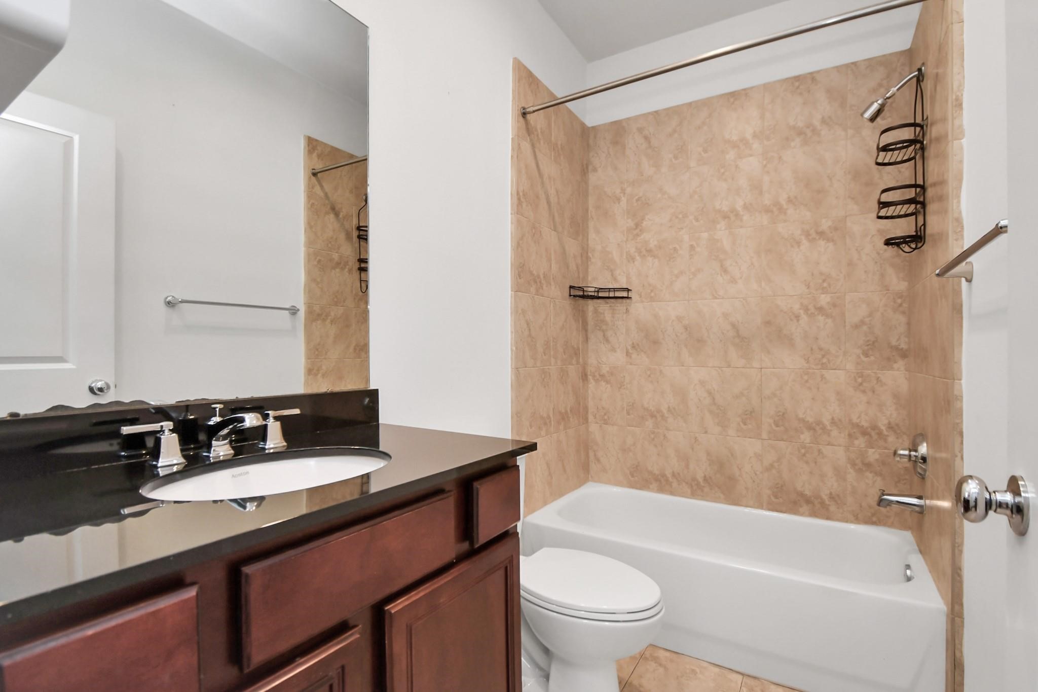 3900 Center Street Houston, TX 77007 - Photo 7 of 25 Pictures are from previous listing