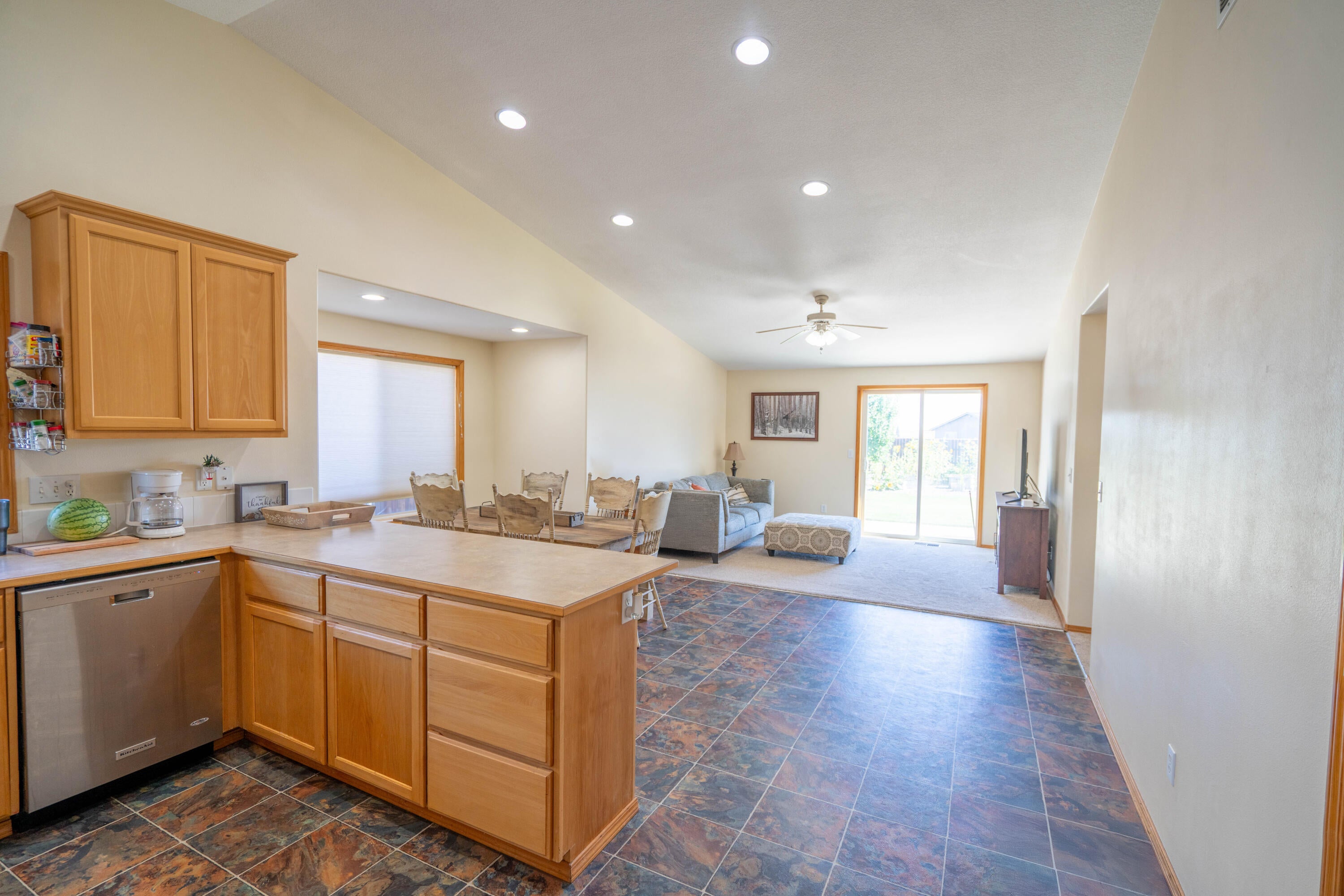 264 Center Ridge Drive Culver, OR 97734 - Photo 5 of 33 07.01