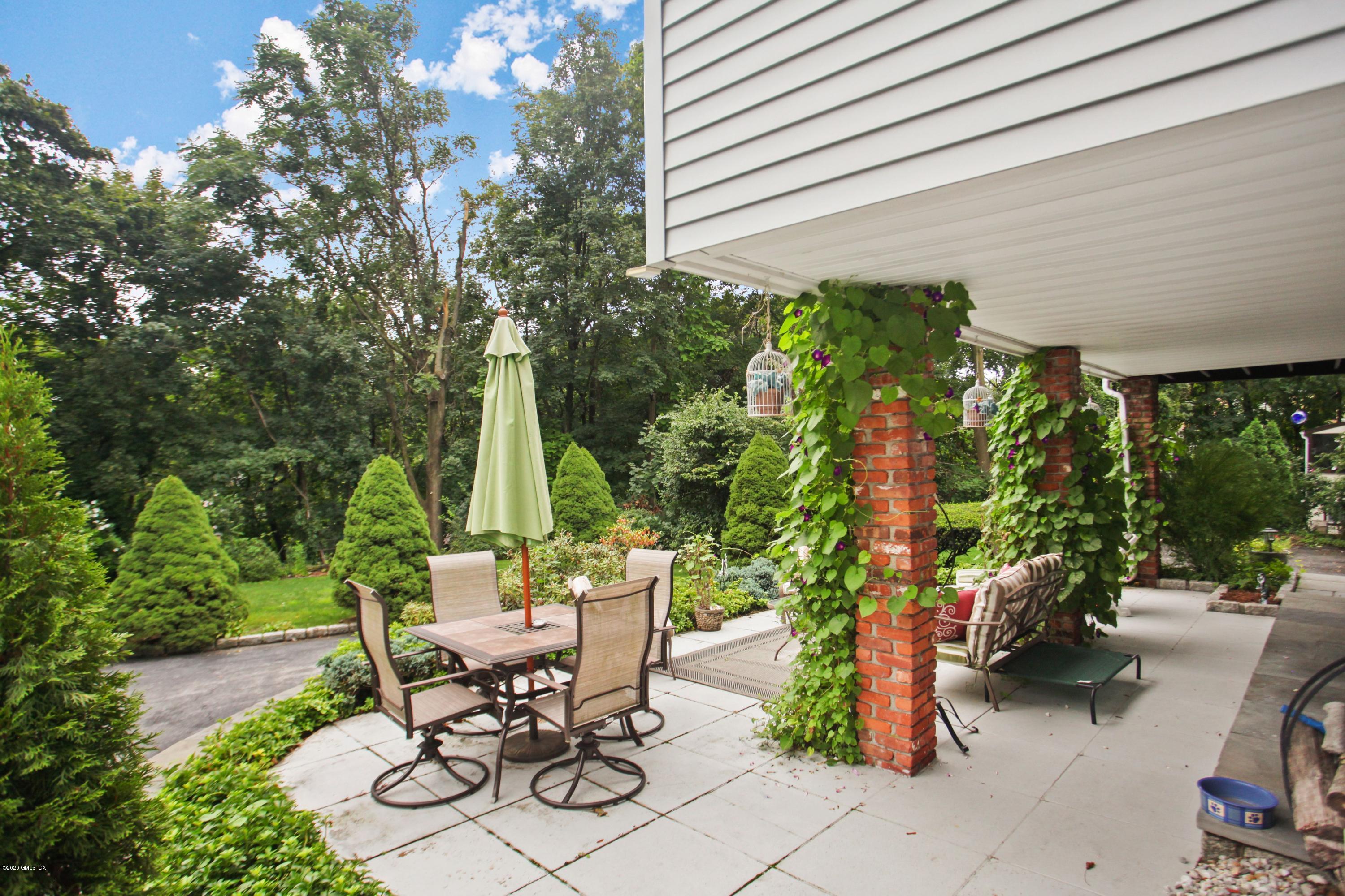 47 Sheep Hill Road Riverside, CT 06878 - Photo 21 of 30 Patio