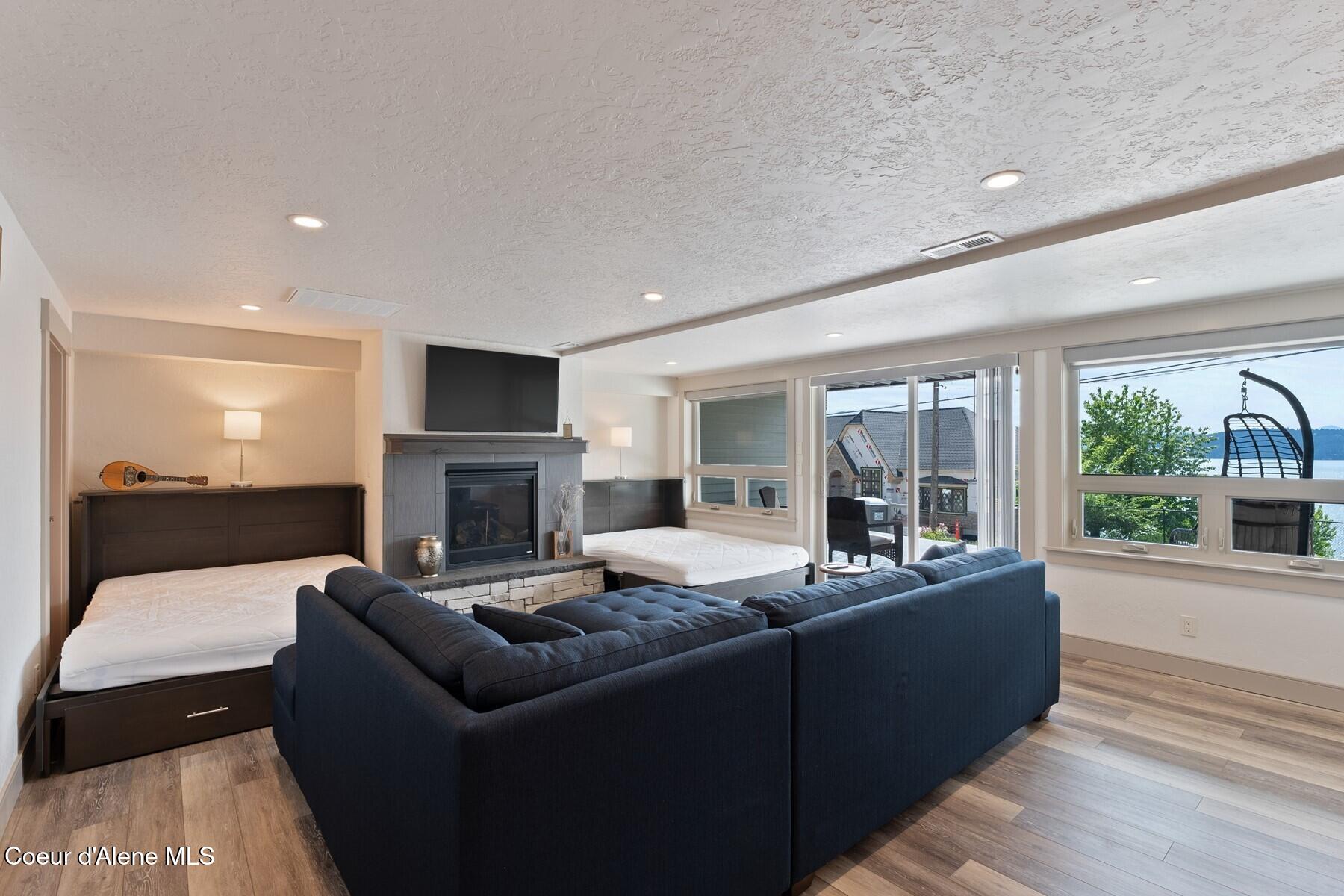 2406 South Silver Beach Road Coeur D'Alene, ID 83814 - Photo 22 of 43 Bedroom 3 with 2 Queen Beds