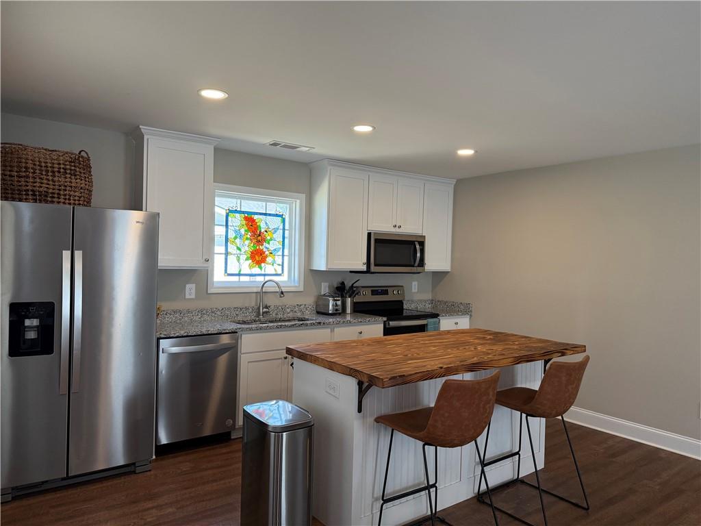 5956 Moon Drive Lula, GA 30554 - Photo 5 of 11