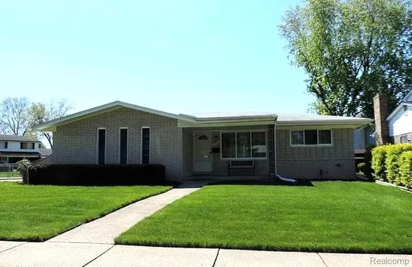 $2,500 | 37515 Agar Drive, Sterling Heights, MI 48310