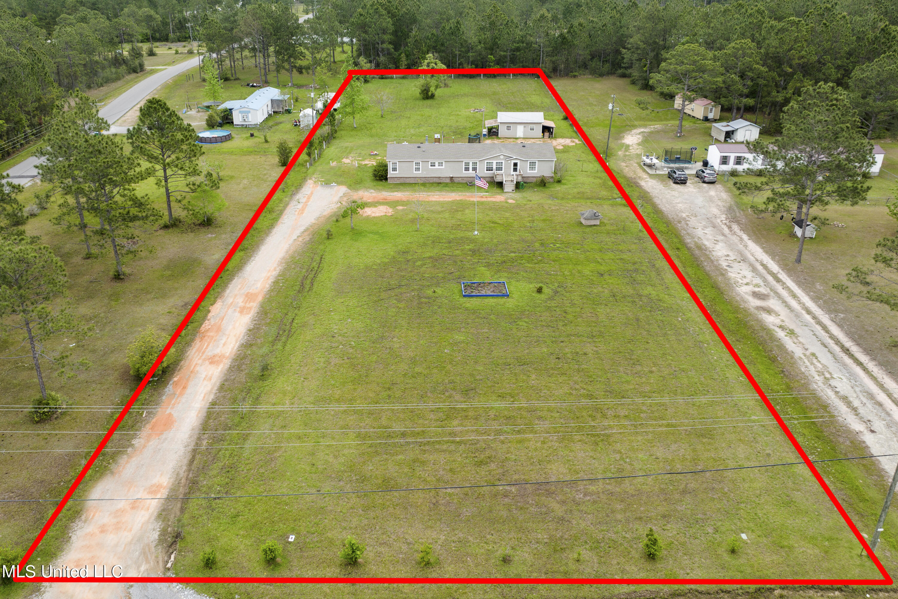 13700 School Land Road Vancleave, MS 39565 - Photo 2 of 32 002