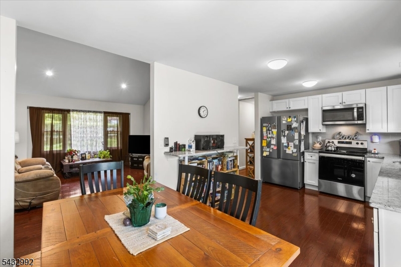 47 Winding Way Andover, NJ 07821 - Photo 9 of 42