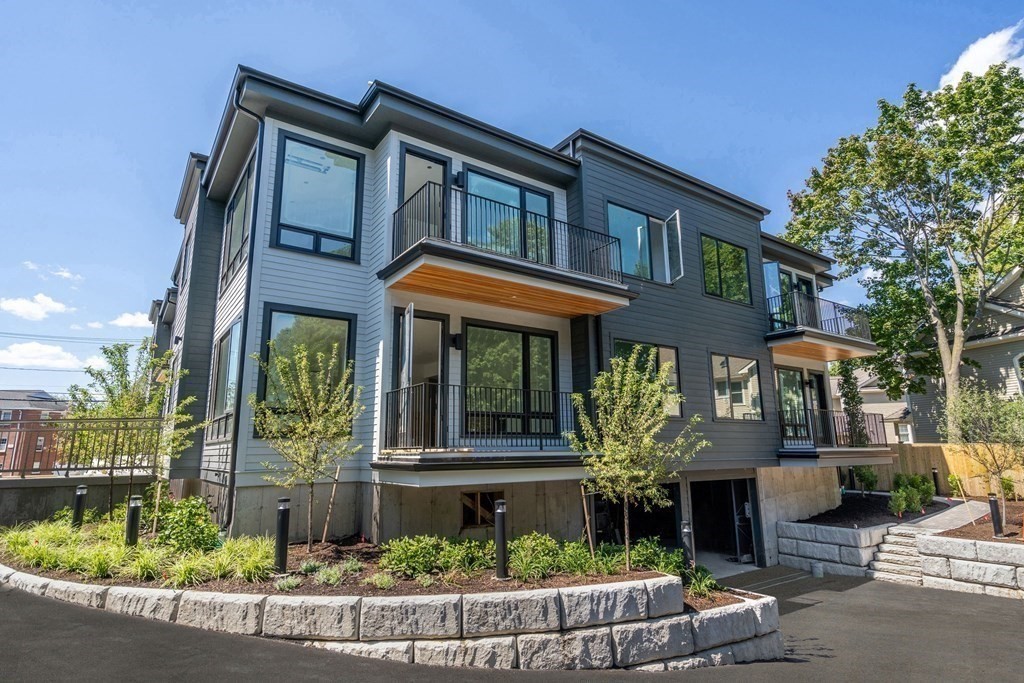 400 Hunnewell Street, Unit 101 Needham, MA 02494 - Photo 4 of 20