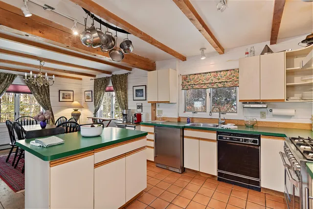 $975,000 | 1227 Roxbury Mountain Road, Warren, VT 05674