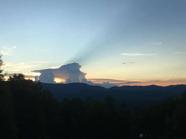 $975,000 | 1227 Roxbury Mountain Road, Warren, VT 05674