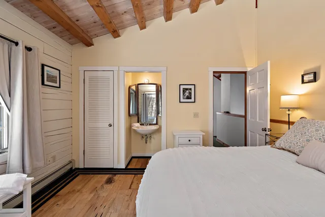 $975,000 | 1227 Roxbury Mountain Road, Warren, VT 05674