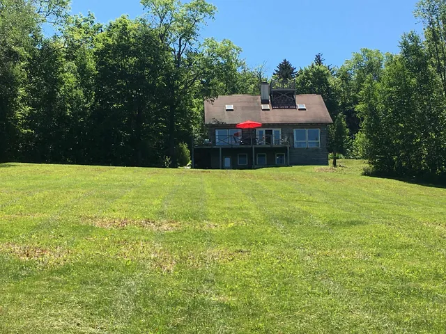 $975,000 | 1227 Roxbury Mountain Road, Warren, VT 05674