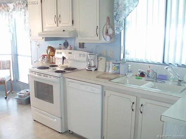 2595 Southwest Pontiac Place Stuart, FL 34997 - Photo 11 of 29 Gallery Image 11