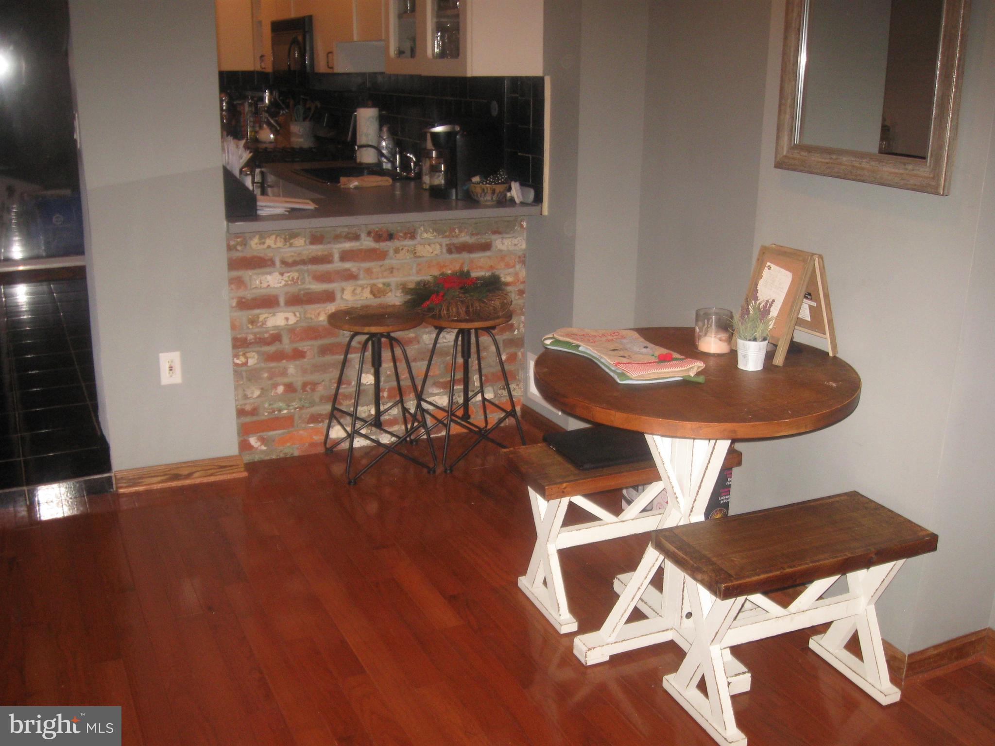 248 Sigel Street Philadelphia, PA 19148 - Photo 2 of 13