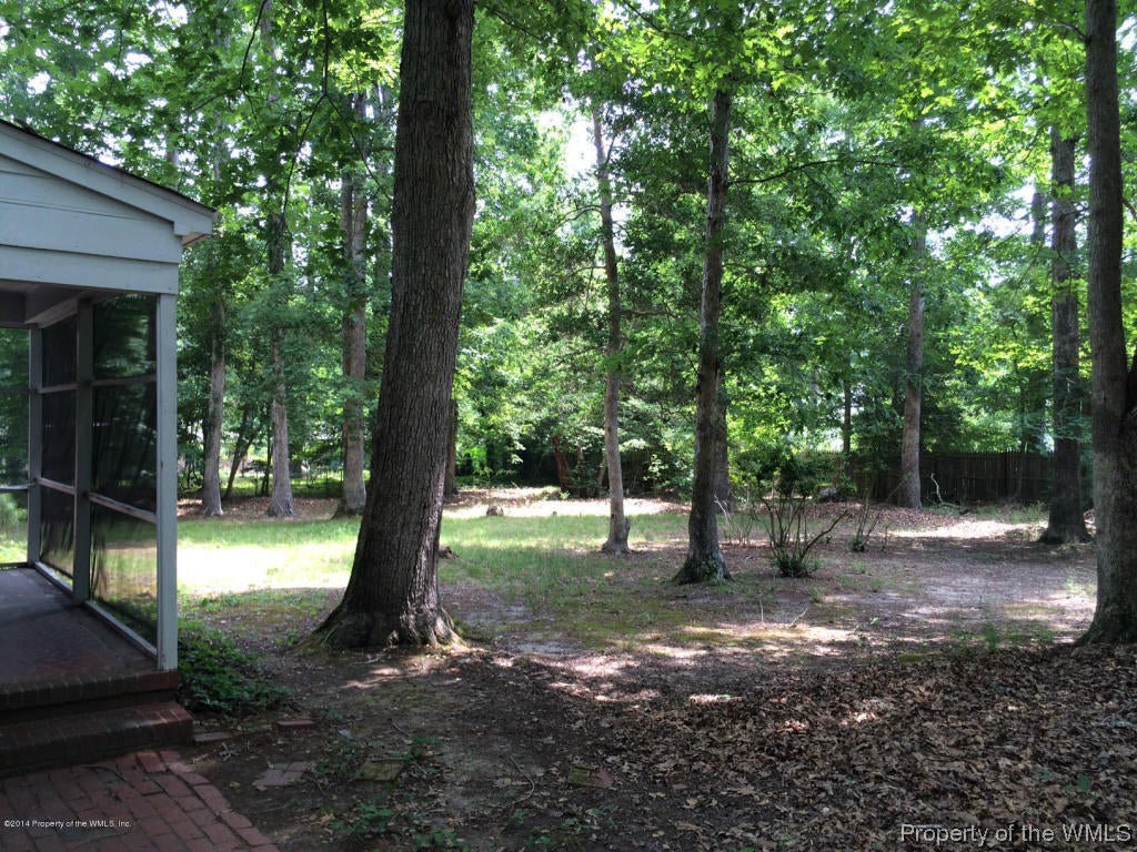 104 Holly Road Williamsburg, VA 23185 - Photo 17 of 17 Gallery Image 17