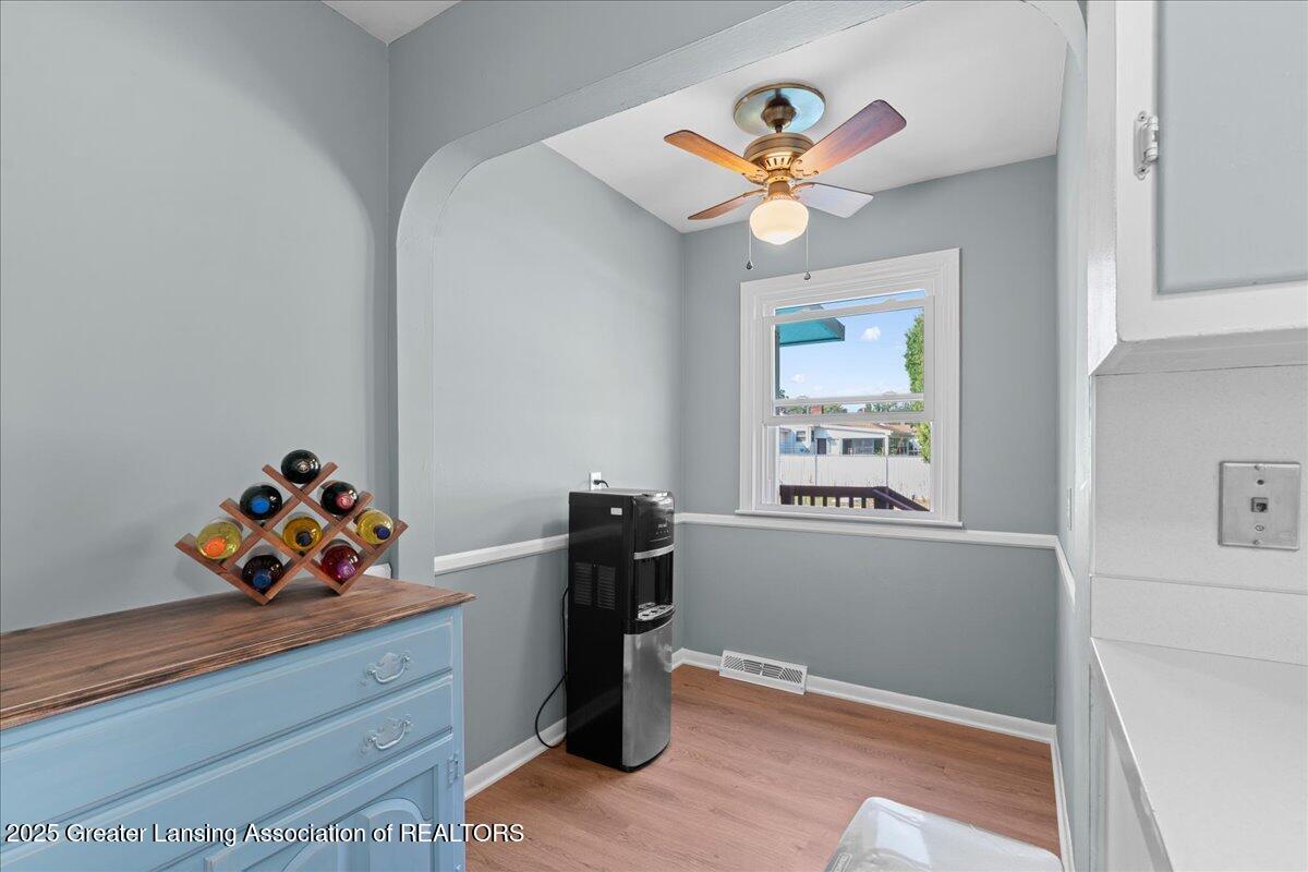 2189 North Aurelius Road Holt, MI 48842 - Photo 8 of 44 17-Media Jett - 19