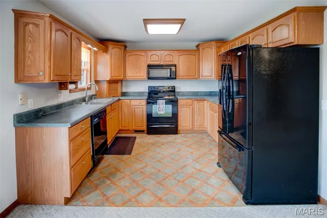 $240,000 | 612 Cross Winds Court, Jerseyville, IL 62052