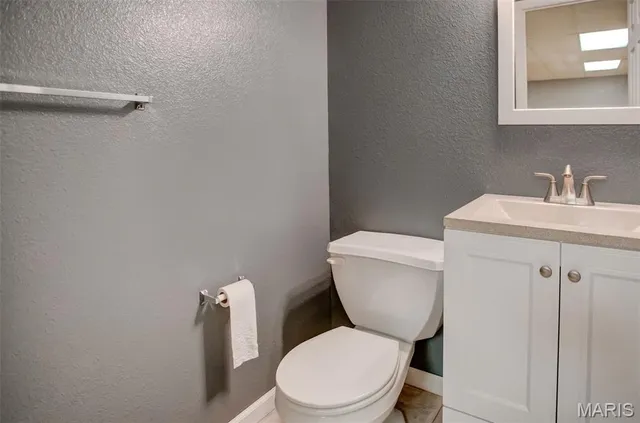 $240,000 | 612 Cross Winds Court, Jerseyville, IL 62052