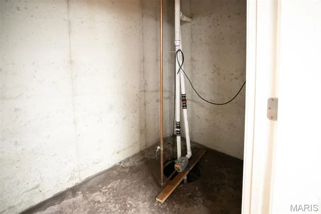 $240,000 | 612 Cross Winds Court, Jerseyville, IL 62052