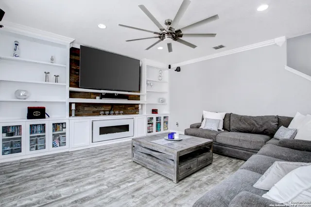 $2,350 | 27334 Lasso Bend, San Antonio, TX 78260