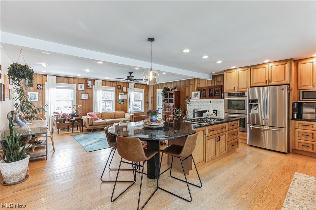 1429 Bell Road Chagrin Falls, OH 44022 - Photo 5 of 42 Kitchen