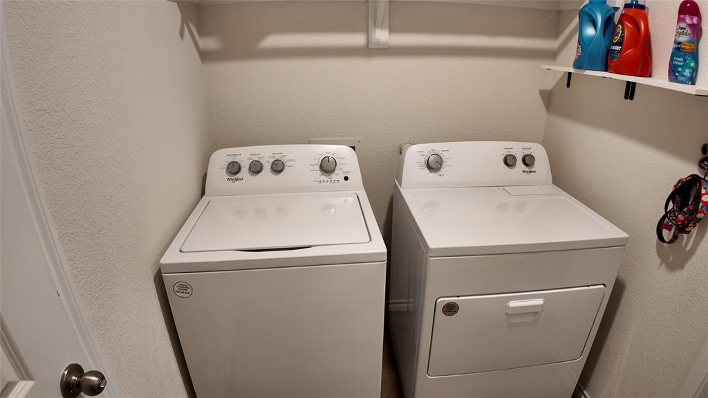 1215 Rustic Vw Lane Denton, TX 76207 - Photo 20 of 25 a utility room with dryer and washer