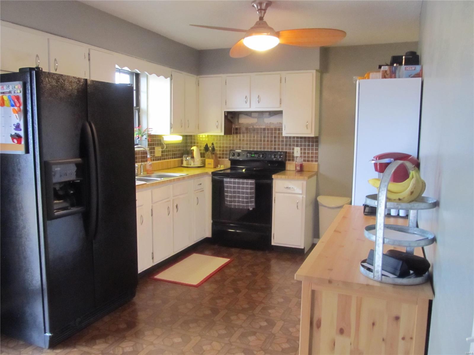 2420 Morrison Road Granite City, IL 62040 - Photo 7 of 22 Gallery Image 7