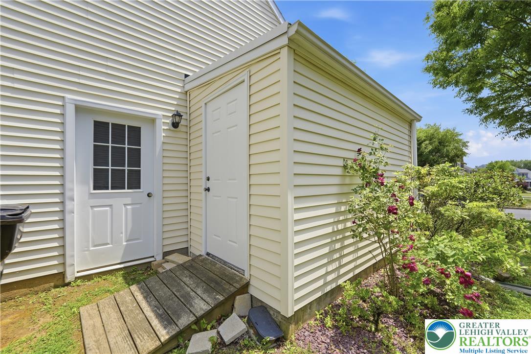 4095 Ross Road Bethlehem, PA 18020 - Photo 38 of 48 Gallery Image 38