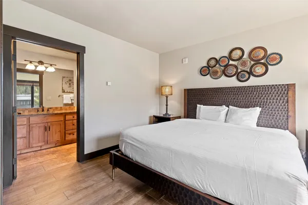 $1,095,000 | 129 River Run Road, Unit 8053, Keystone, CO 80435