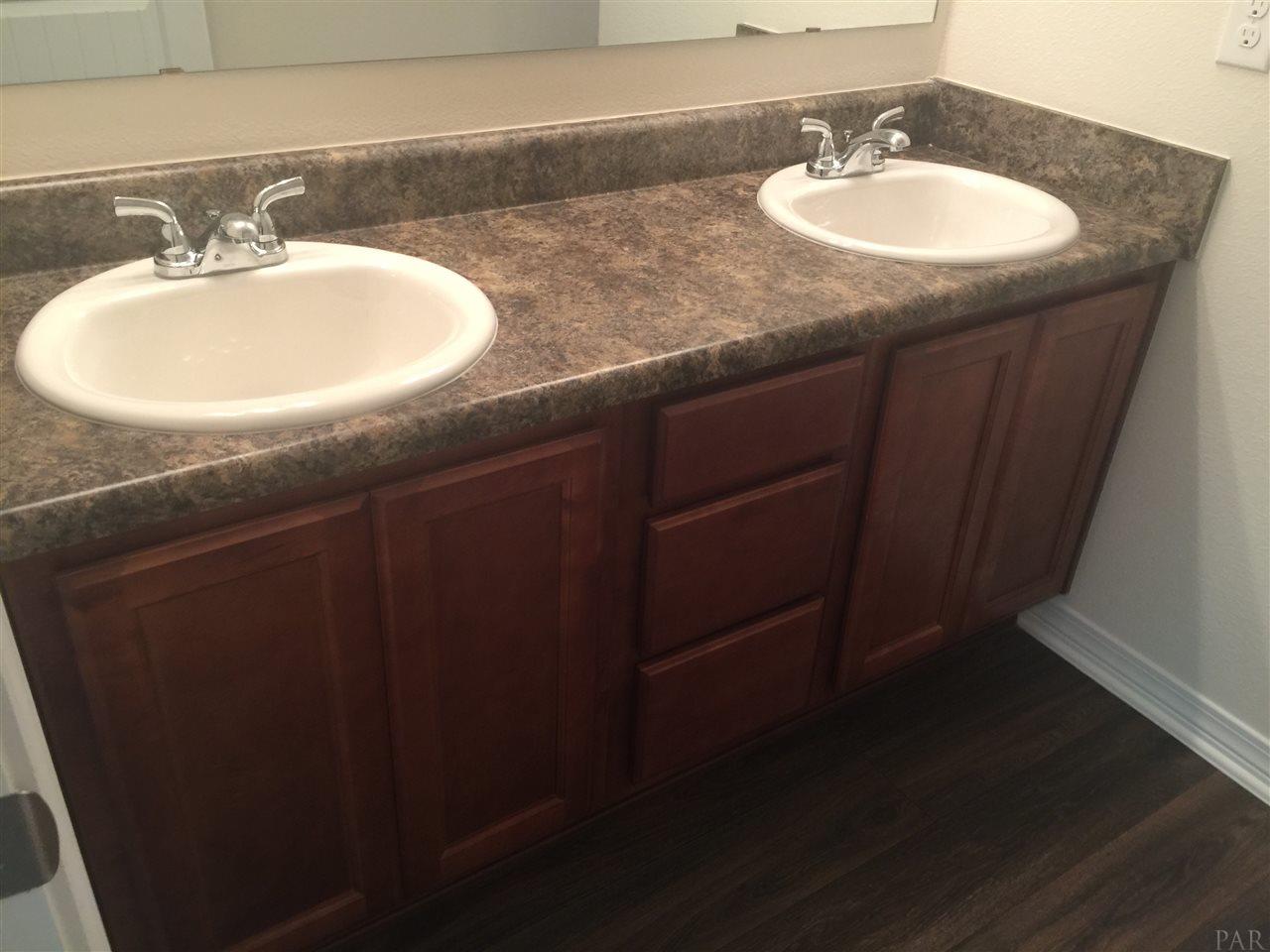 5813 Fairlands Road Milton, FL 32583 - Photo 18 of 32 Gallery Image 18
