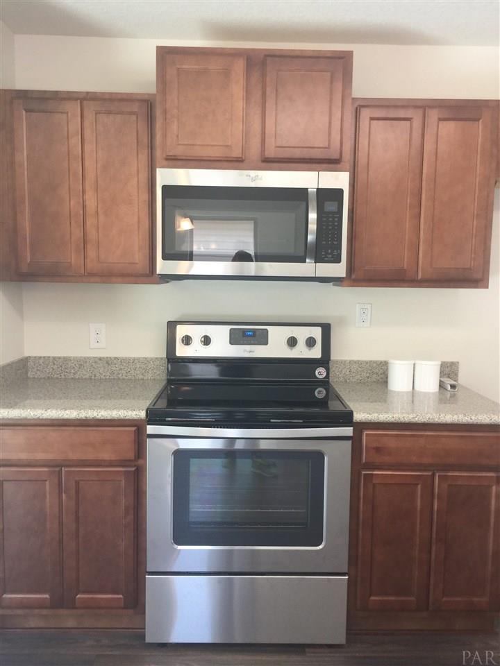 5813 Fairlands Road Milton, FL 32583 - Photo 5 of 32 Gallery Image 5