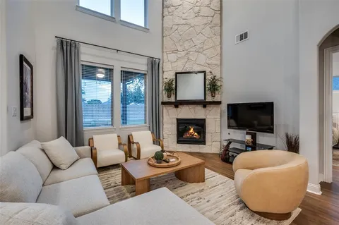 $425,000 | 641 Lake Cove Drive, Little Elm, TX 75068