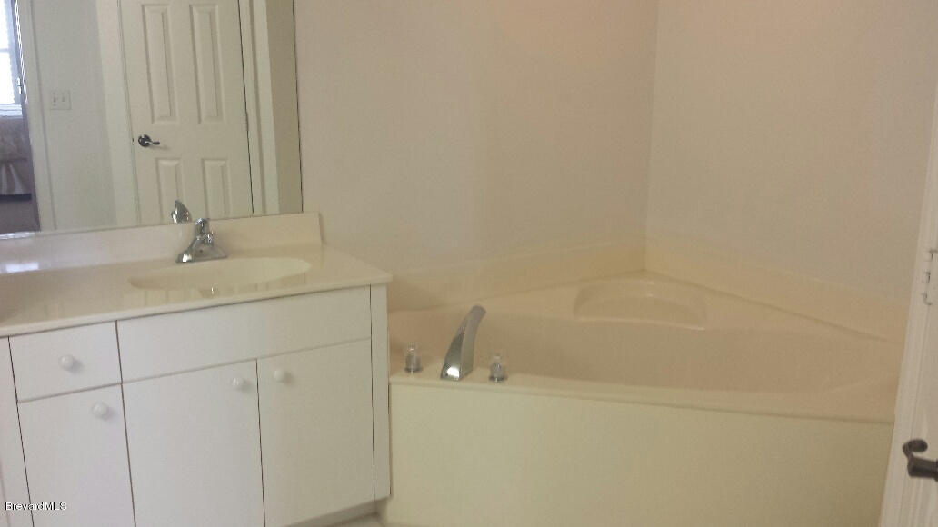 104 Riverside Drive, Unit 306 Cocoa, FL 32922 - Photo 17 of 27 Master bathroom