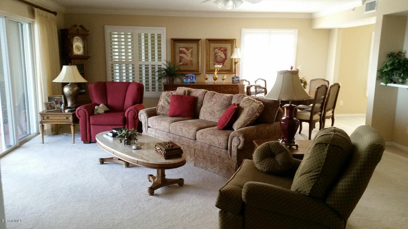 104 Riverside Drive, Unit 306 Cocoa, FL 32922 - Photo 5 of 27 Spacious living area