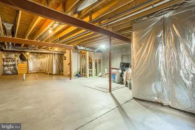 a en suite bathroom with a sink and mirror