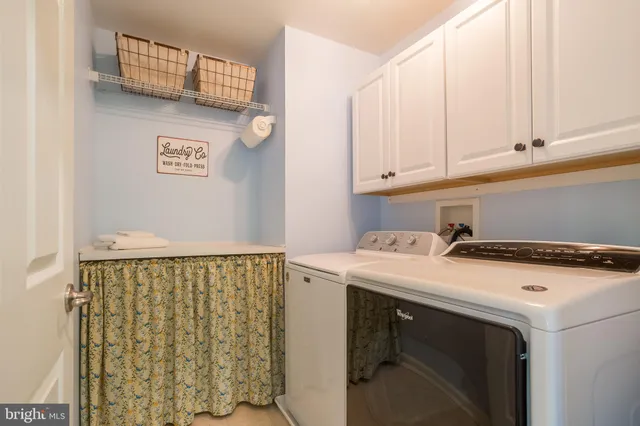 a bed room with a bed and window