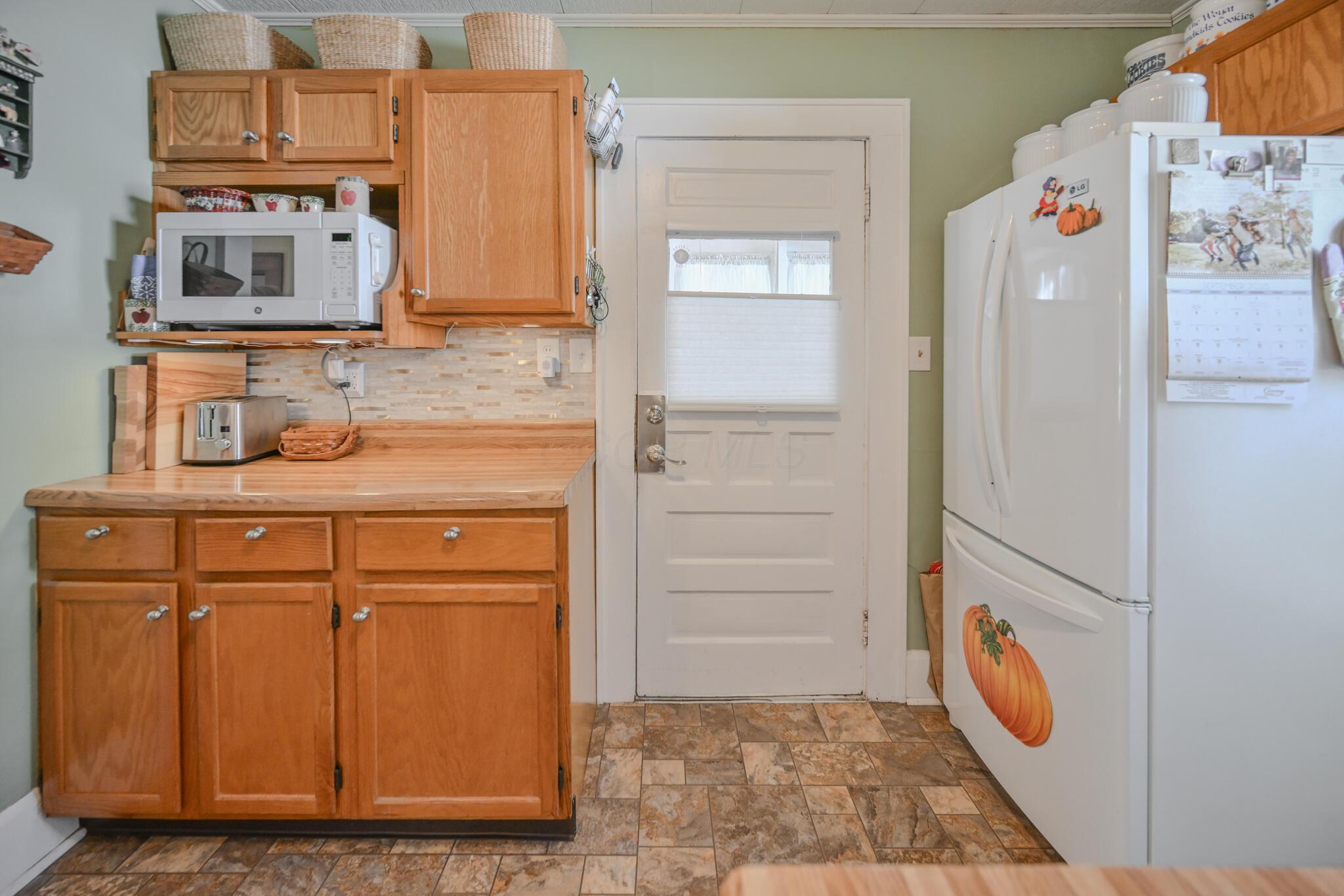 415 Bellaire Avenue Springfield, OH 45503 - Photo 16 of 56 20250929-415 Bellvue-016_1