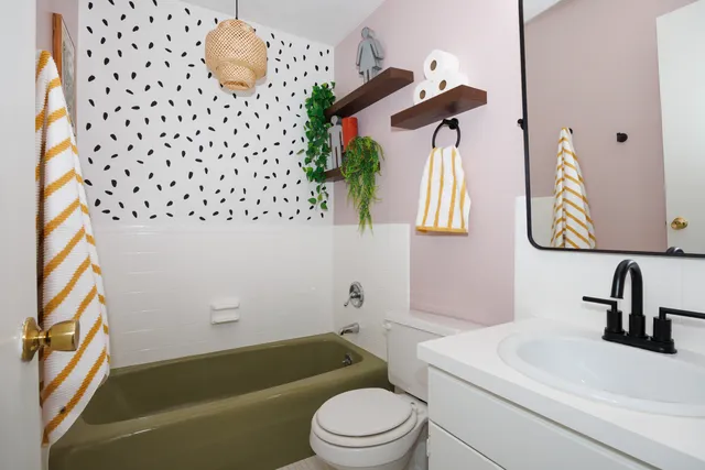 $250,000 | 213 Concord Drive, Normal, IL 61761