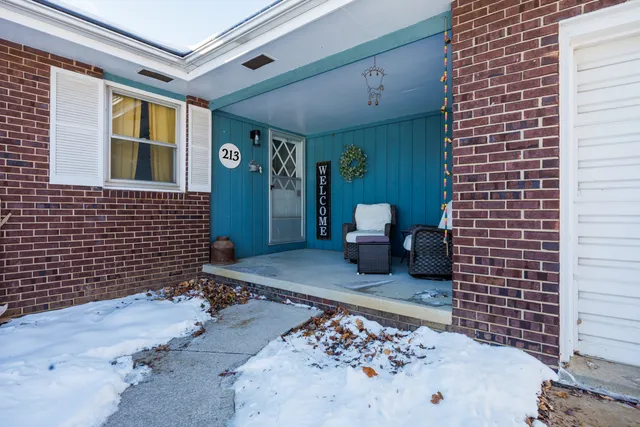 $250,000 | 213 Concord Drive, Normal, IL 61761