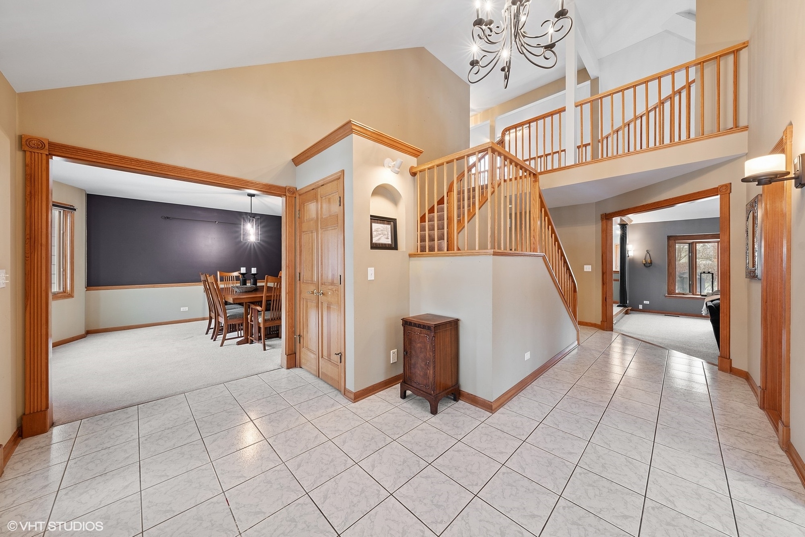 623 Steamboat Road Naperville, IL 60565 - Photo 3 of 48