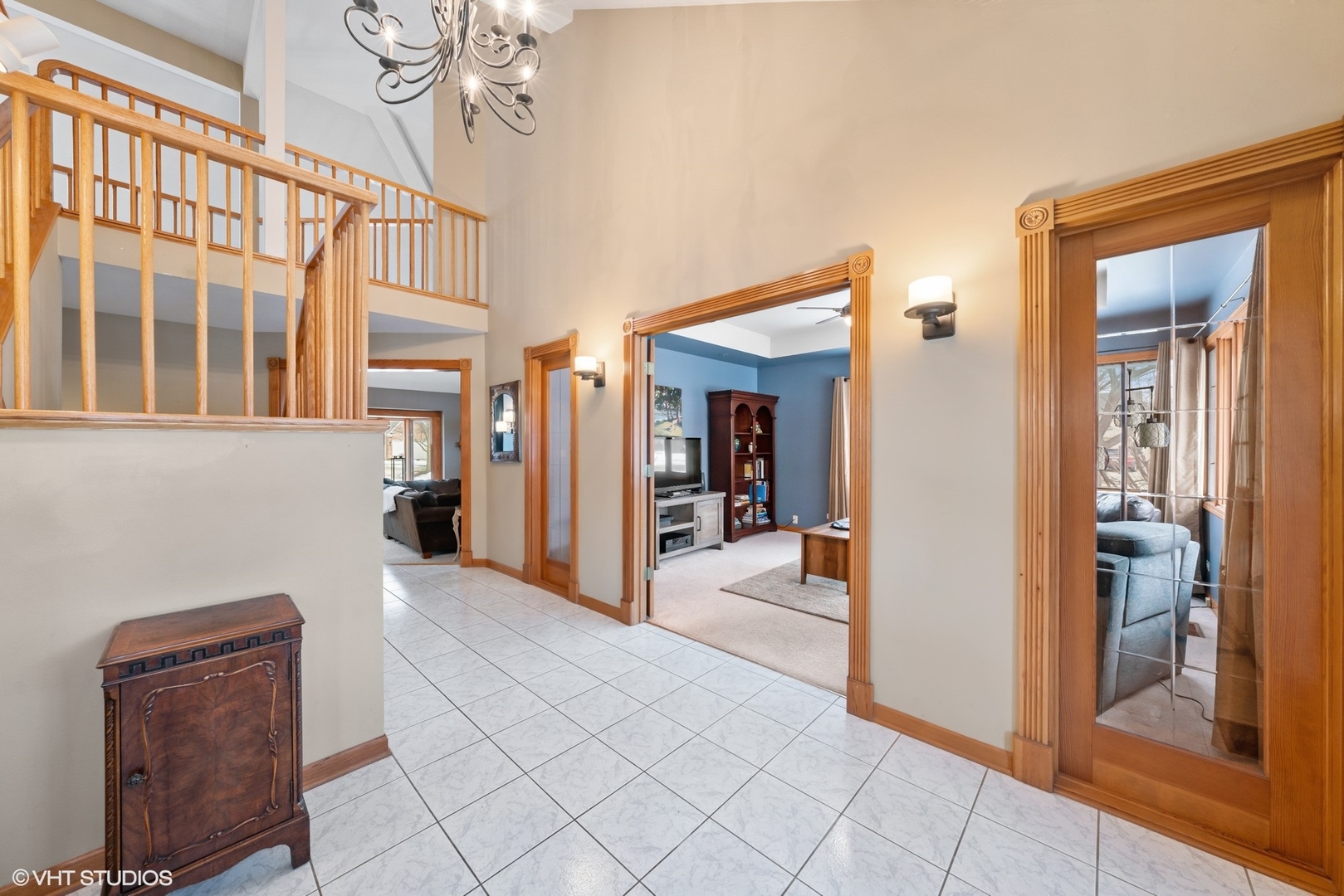 623 Steamboat Road Naperville, IL 60565 - Photo 4 of 48