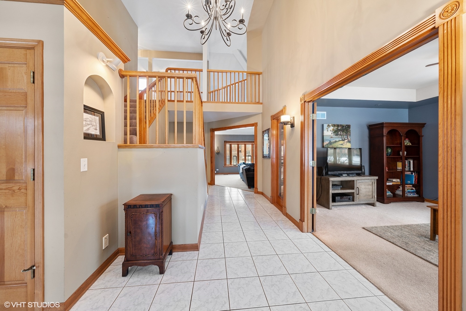 623 Steamboat Road Naperville, IL 60565 - Photo 5 of 48