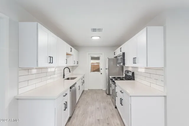 $2,800 | 1630 East 12th Street, Tempe, AZ 85281