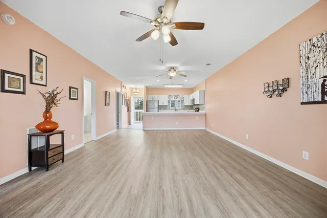 $159,900 | 3911 Gladiola Court, Unit 203, Myrtle Beach, SC 29588