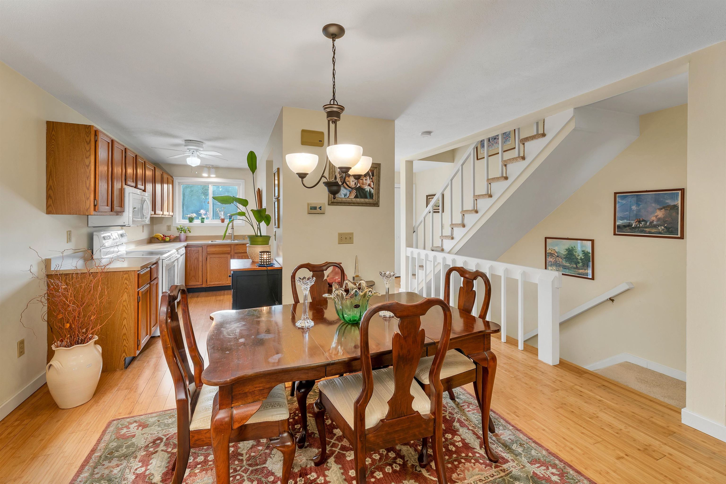 2 Thornhill Road Stratham, NH 03885 - Photo 3 of 45