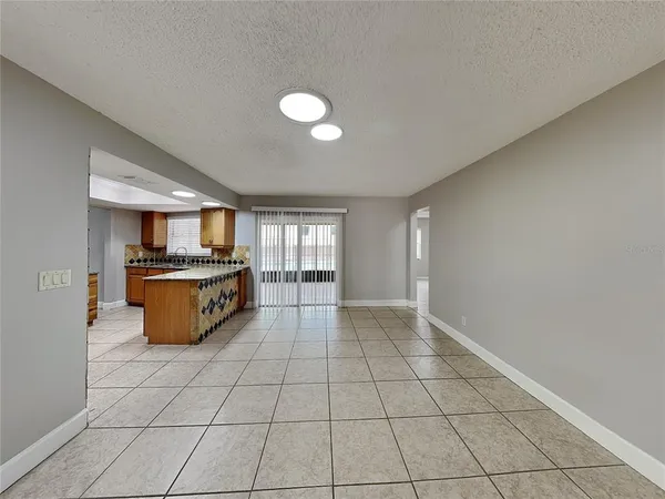 $2,129 | Undisclosed Address, Valrico, FL 33594