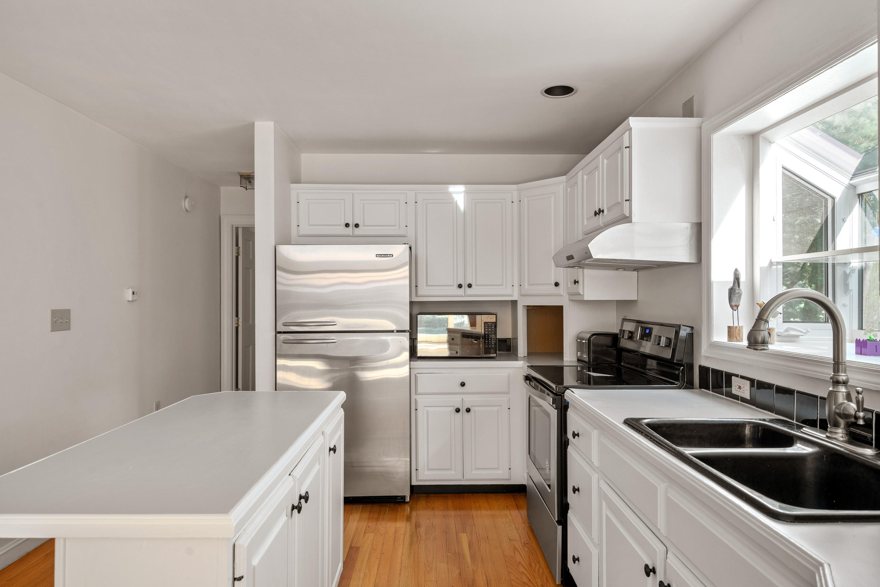 349 Mitchell Road Cape Elizabeth, ME 04107 - Photo 17 of 41 20_349MitchellRd_PGM_Print