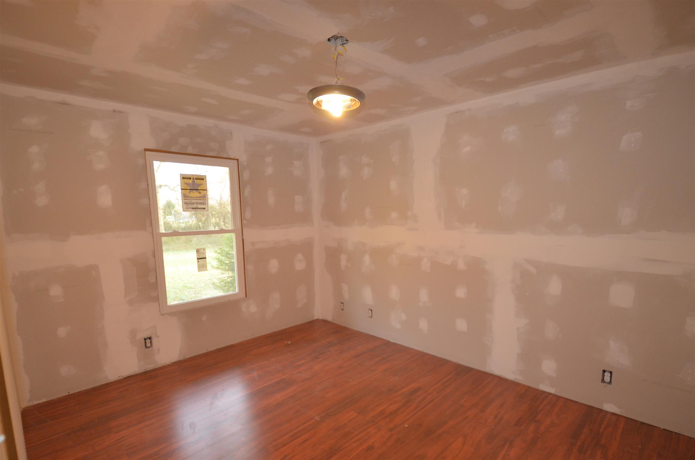 2301 Chester Harris Road Woodlawn, TN 37191 - Photo 7 of 14 Gallery Image 7