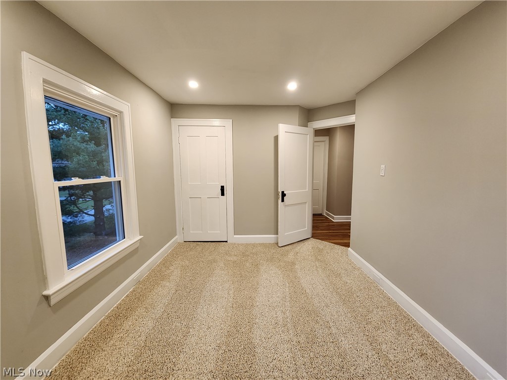2520 Tryon Road Ashtabula, OH 44004 - Photo 29 of 35 Dimmable LED