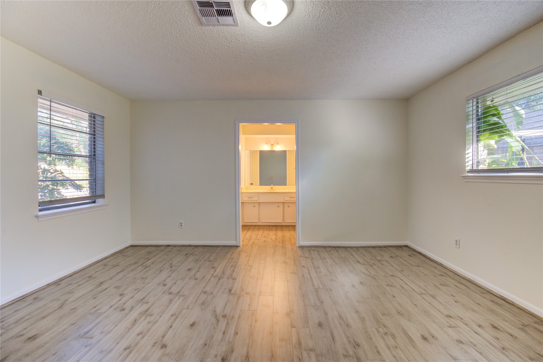 5810 Boyce Springs Drive Houston, TX 77066 - Photo 30 of 34