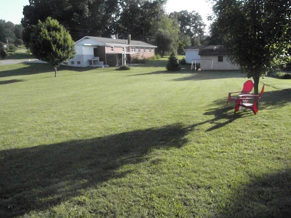 224 Reed Avenue Greeneville, TN 37743 - Photo 27 of 29 Great neighbors but not close